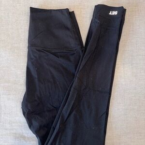 SET Active Black Leggings